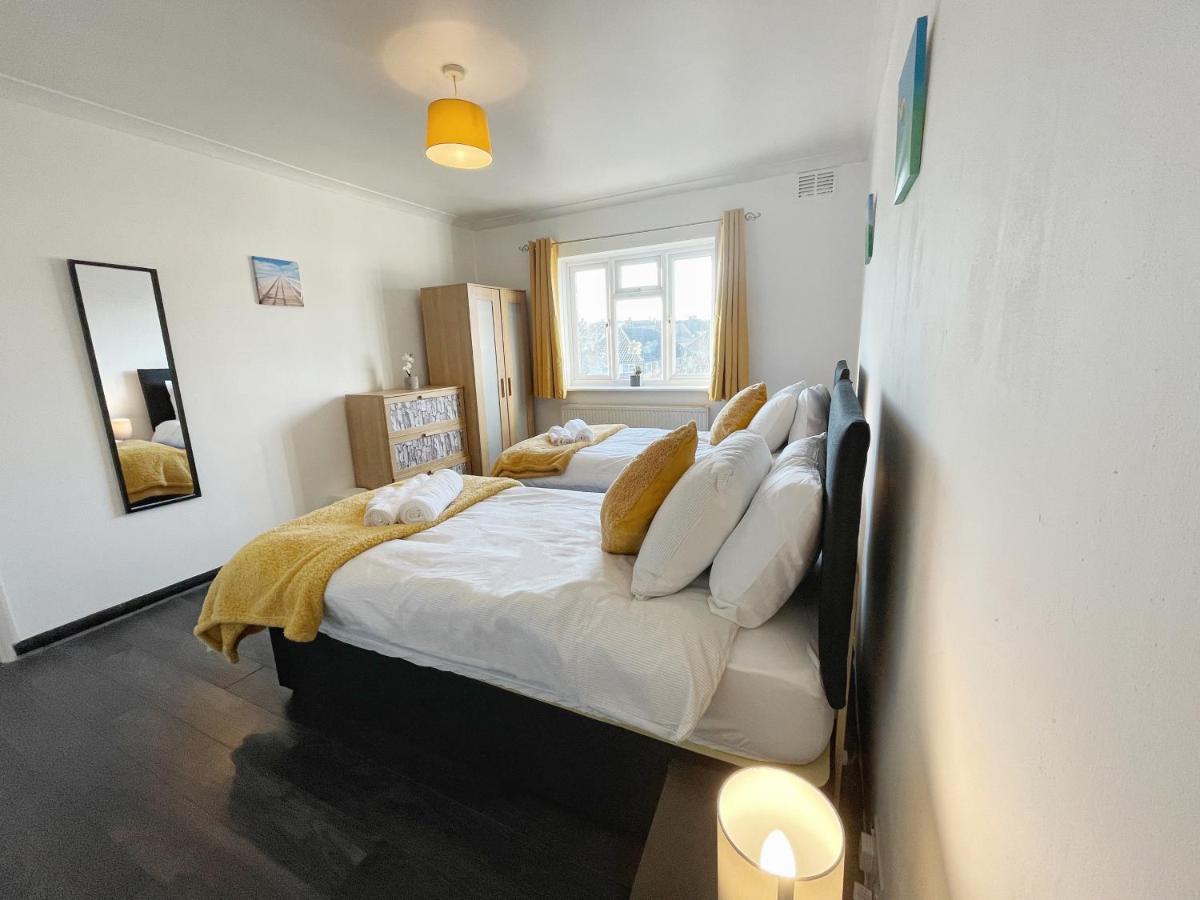 3 Bed Duplex Flat, Free Wifi & Netflix, Ideal For Contractors Apartment Gravesend Exterior photo